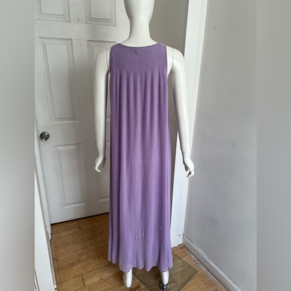 Massimo Dutti Womans Maxi Dress Size M Purple Pleated Flaw - Picture 3 of 8